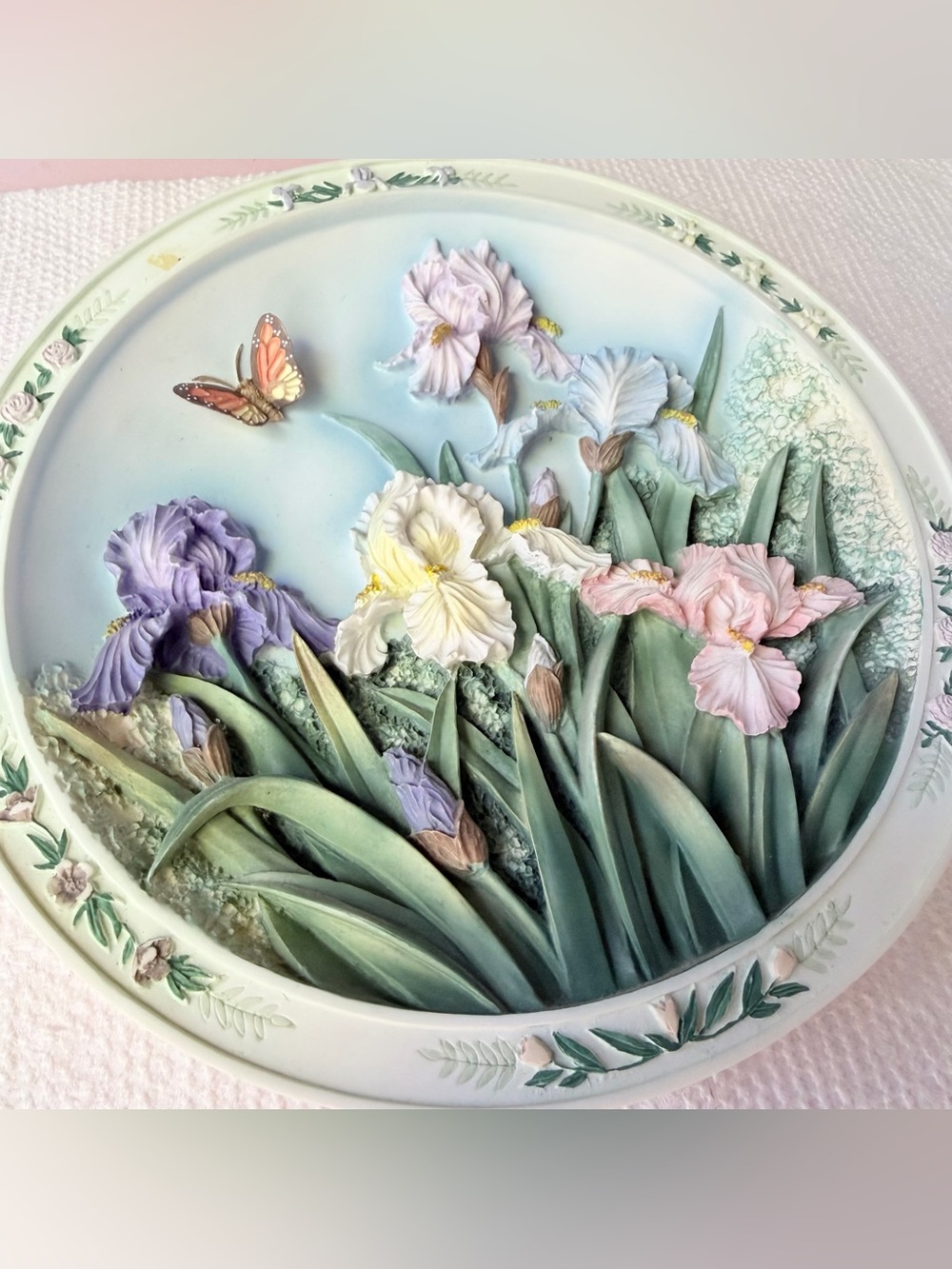 VTG Lena Liu's Beautiful Garden 3D Plate The Iris Garden 1994 Bradford Exchange